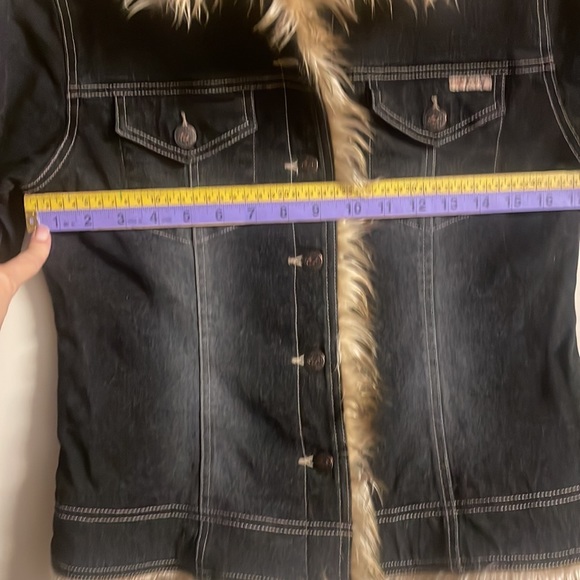 Billabong Women’s Jeans Jacket, Small, Color black denim, with fake fur trim EUC - Picture 14 of 16